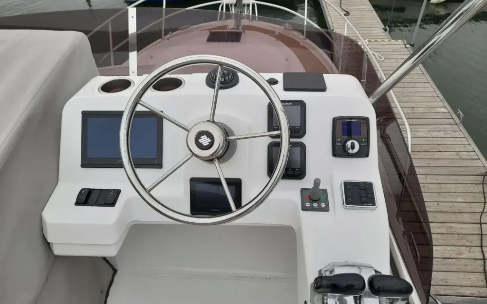 slider 23 Beneteau Antares 11 Fly - null