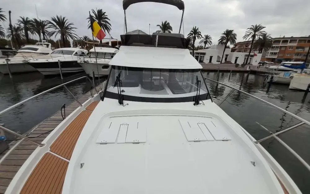slider 37 Beneteau Antares 11 Fly