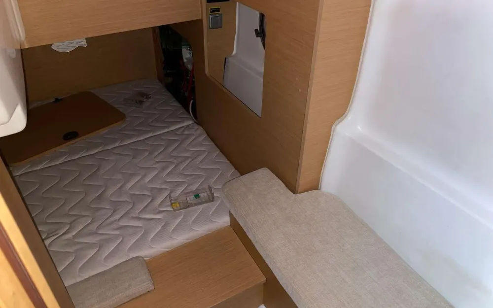 slider 10 Beneteau Monte Carlo 27 - null