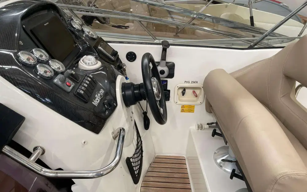 slider 3 Beneteau Monte Carlo 27