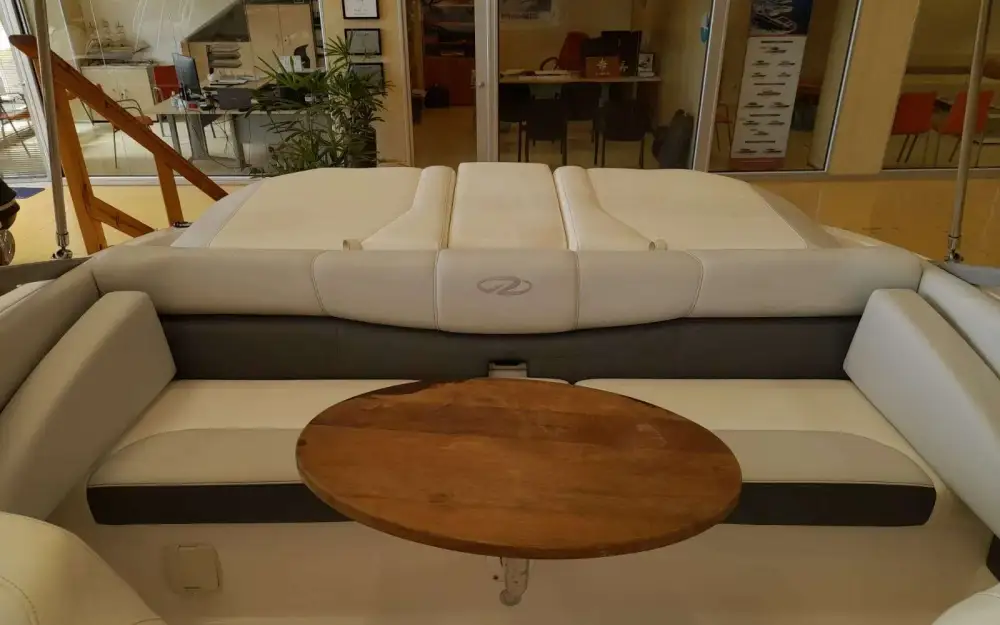 slider 7 Regal  2100