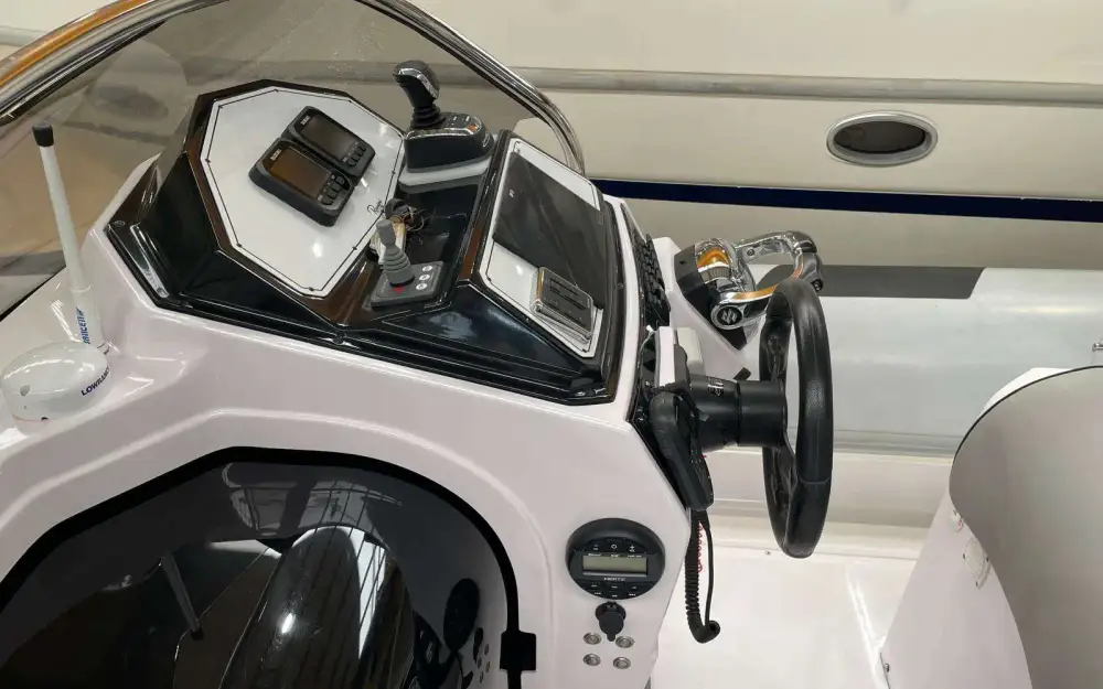 slider 18 Ranieri Cayman 31 Sport Touring