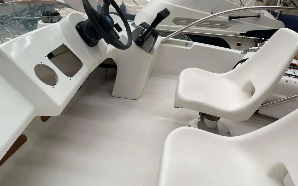 slider 15 Jeanneau Merry Fisher 610