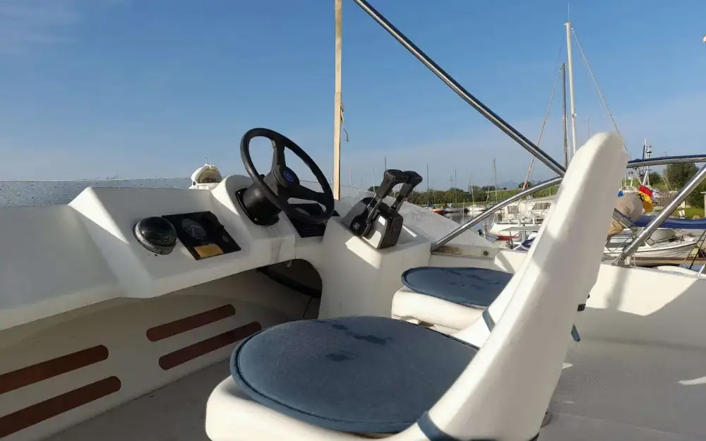 slider 7 Jeanneau Merry Fisher 610