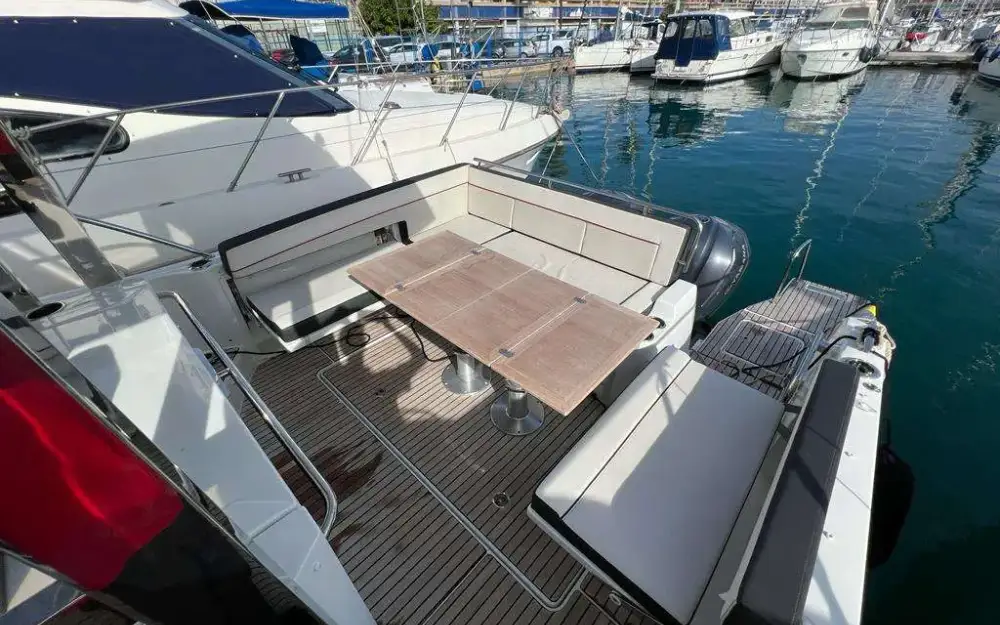 slider 9 Jeanneau Cap Camarat 10.5 Wa Serie 2