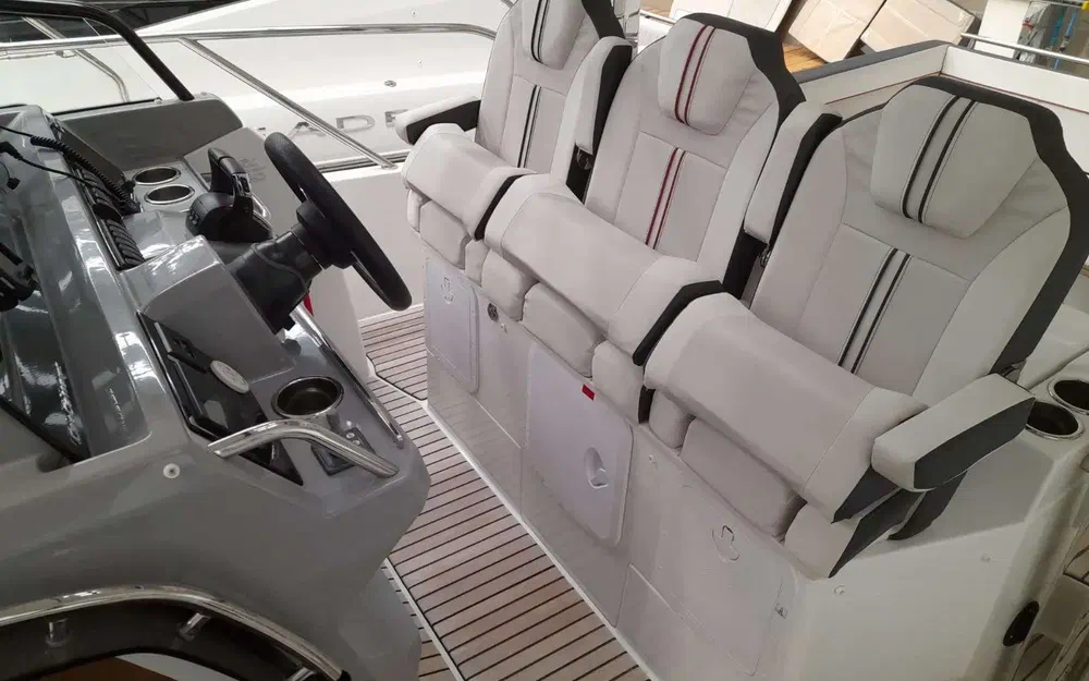 slider 26 Jeanneau Cap Camarat 10.5 WACap Camarat 10.5 Wa Serie 2