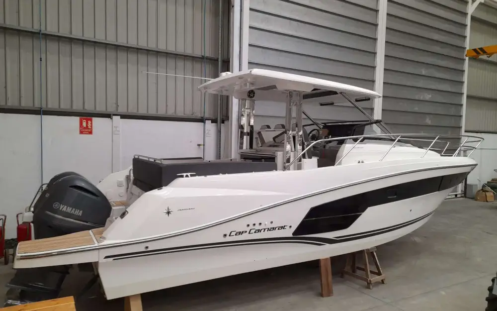 slider 7 Jeanneau Cap Camarat 10.5 Wa Serie 2