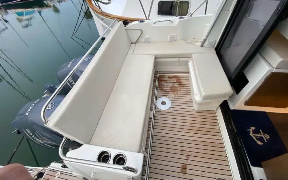 slider 1 Beneteau Antares Serie 9