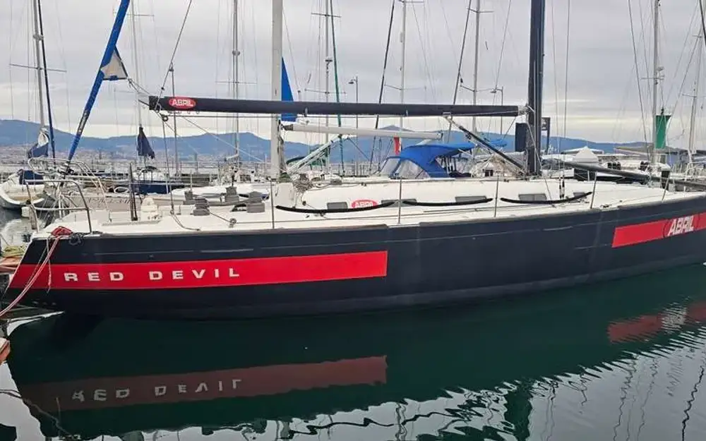 slider 17 Beneteau First 44.7