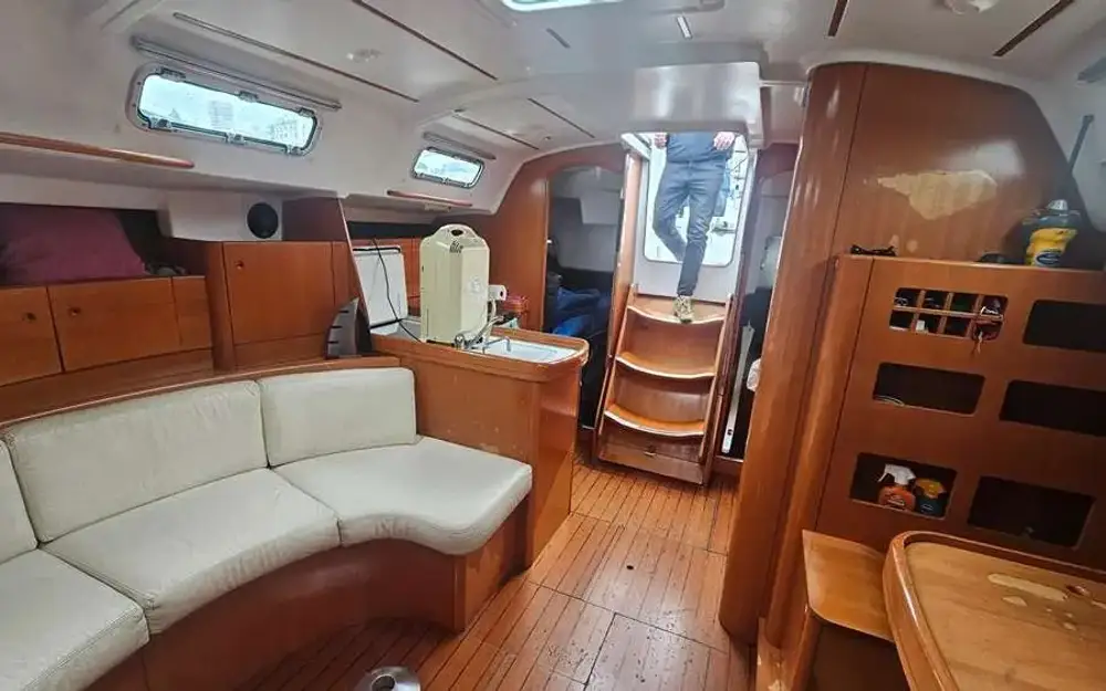 slider 18 Beneteau First 44.7