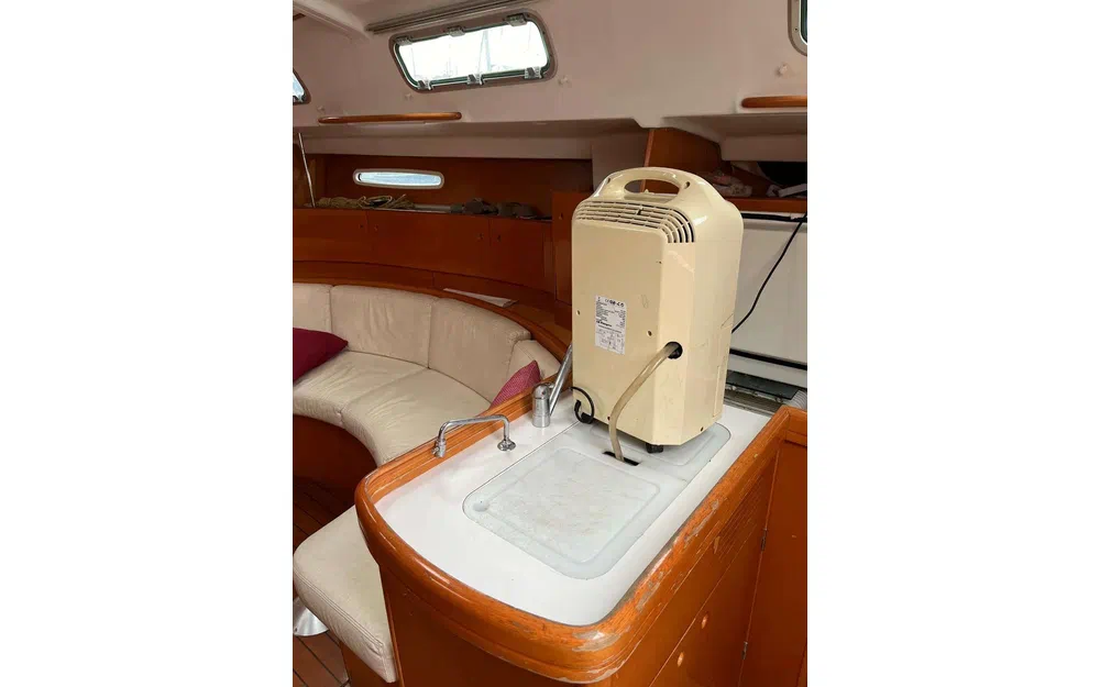 slider 24 Beneteau FIRST 44.7 RED DEVIL