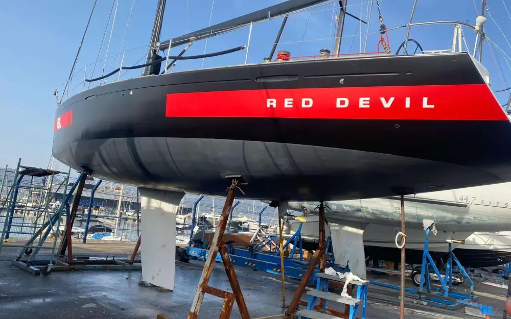 slider 29 Beneteau First 44.7