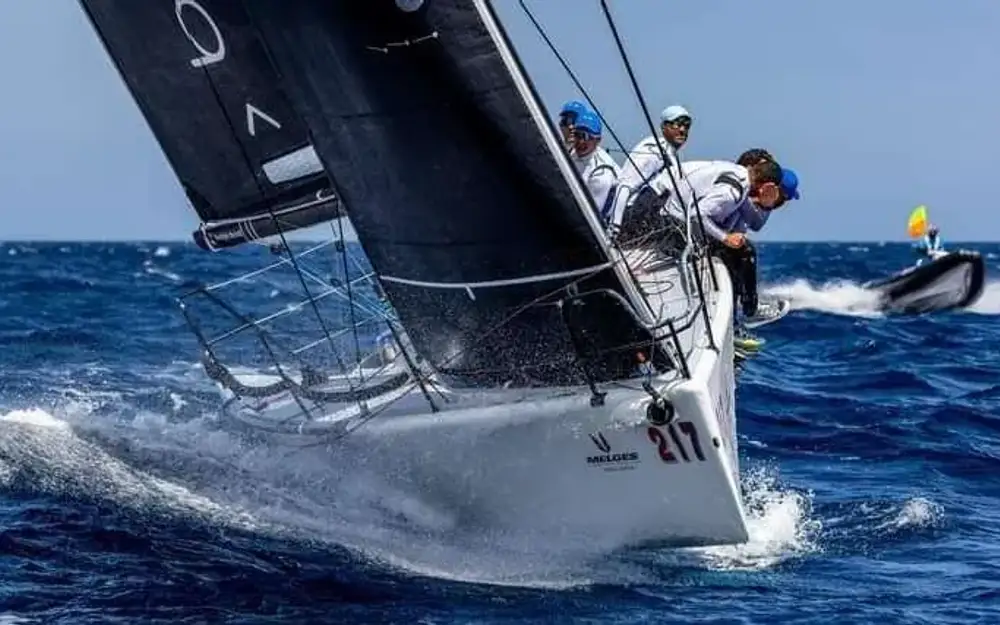 slider 1 Melges  32