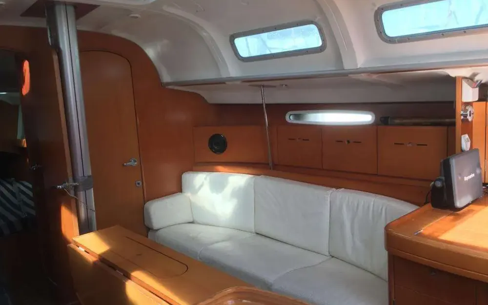 slider 3 Beneteau First 40.7
