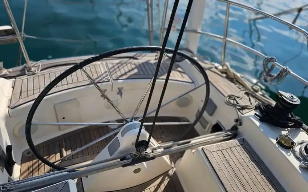 slider 12 Poncin Yachts Diva 38