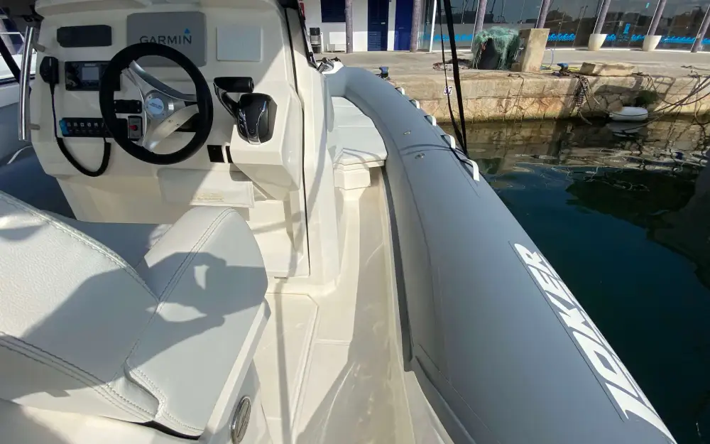 slider 8 Joker Boat Clubman 28