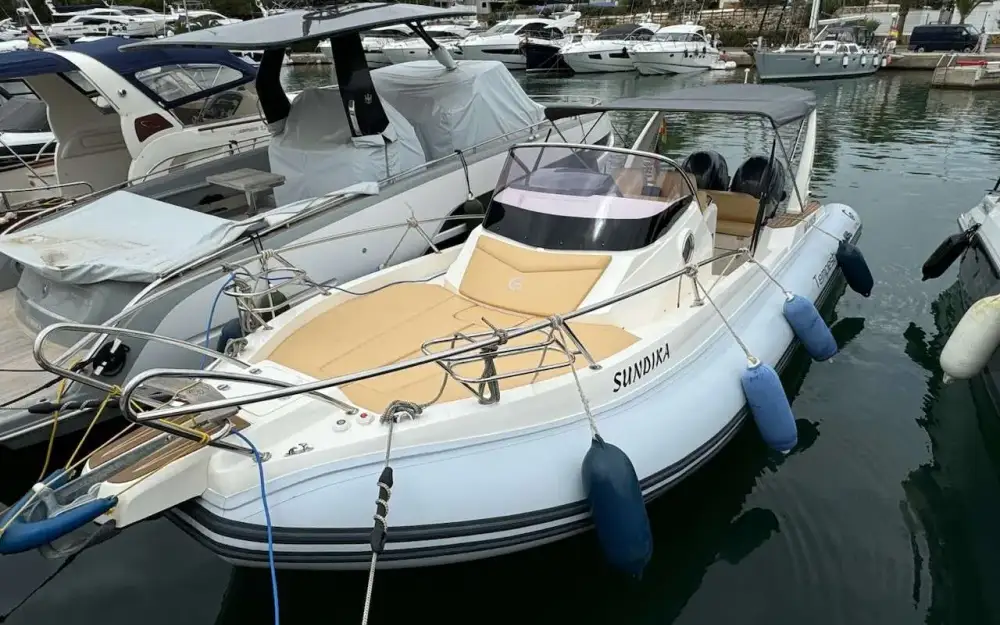 slider 0 Capelli Tempest 850 WA