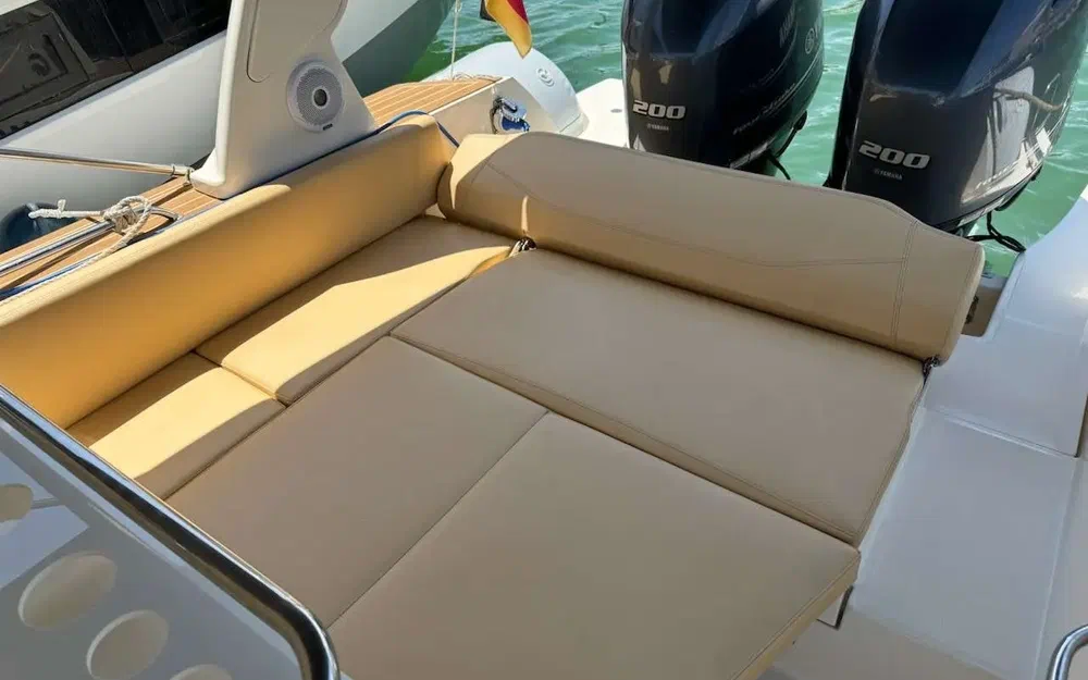 slider 12 Capelli Tempest 850