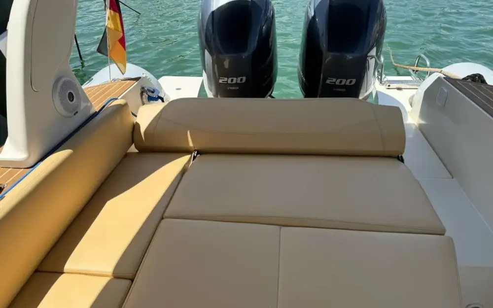 slider 13 Capelli Tempest 850 WA