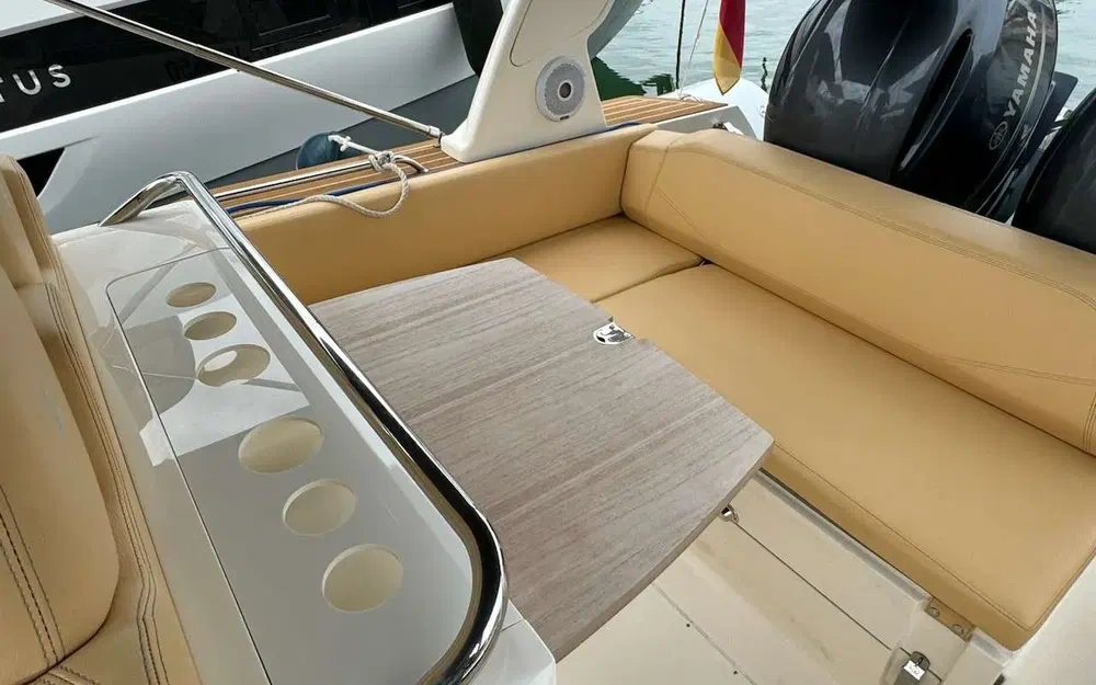 slider 7 Capelli Tempest 850