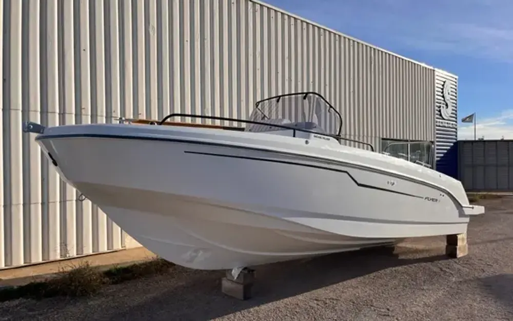 BeneteauFlyer 8 SPACEdeck V2