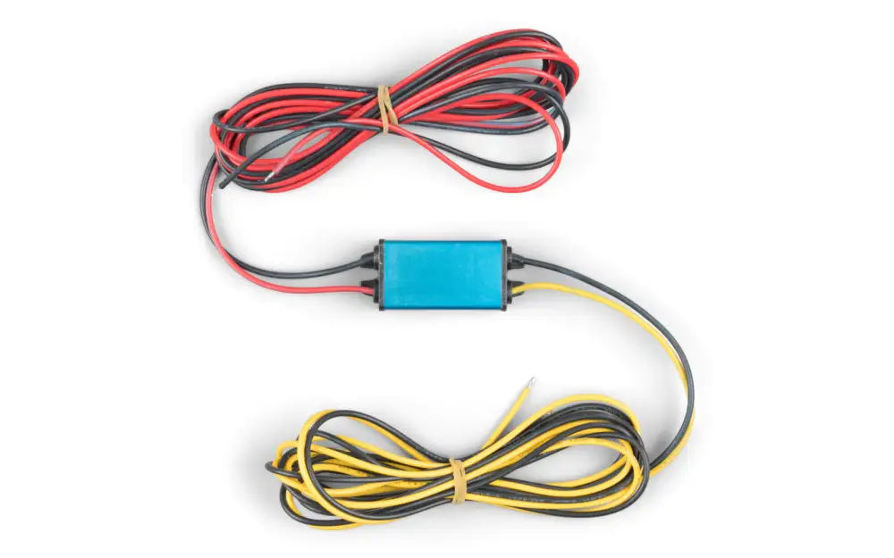 slider 0 

Orion IP67 24/12-5 (60W) est un convertisseur de puissance utilisé pour alimenter ou charger des équipements à bord d'un bateau. Ce modèle est étanche et résistant aux intempéries (IP67), ce qui le rend idéal pour une utilisation dans des environnements maritimes. Il convertit une tension d'entrée de 24V à une sortie de 12V avec une puissance de 60W.