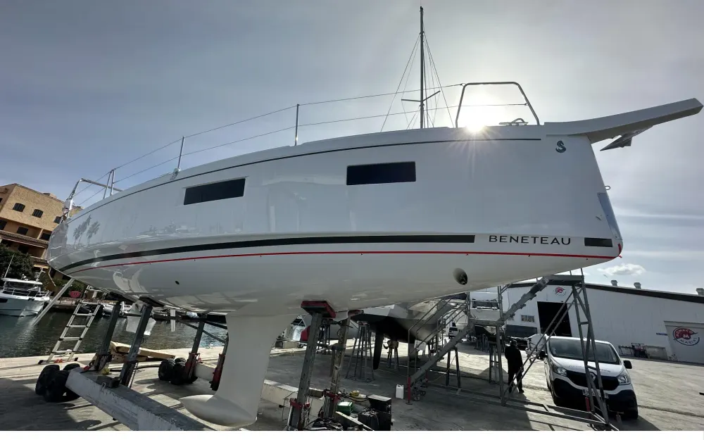 slider 1 Beneteau Oceanis 34.1 - null