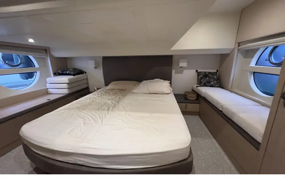 slider 3 Beneteau Monte Carlo 5