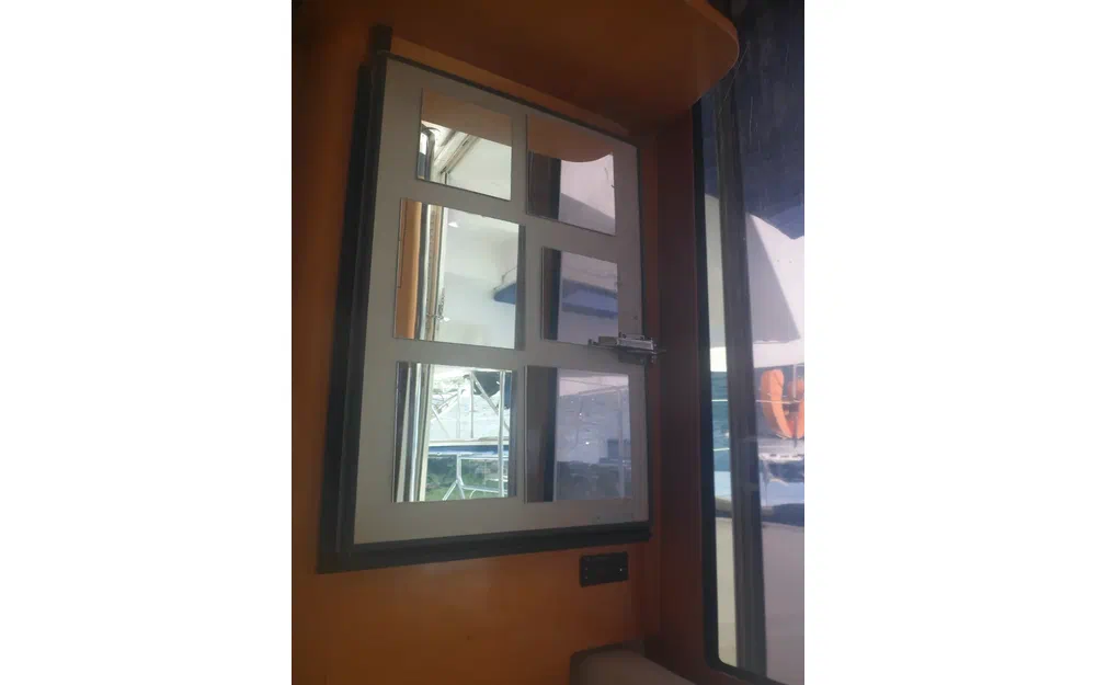 slider 26 Fountaine Pajot Orana 44