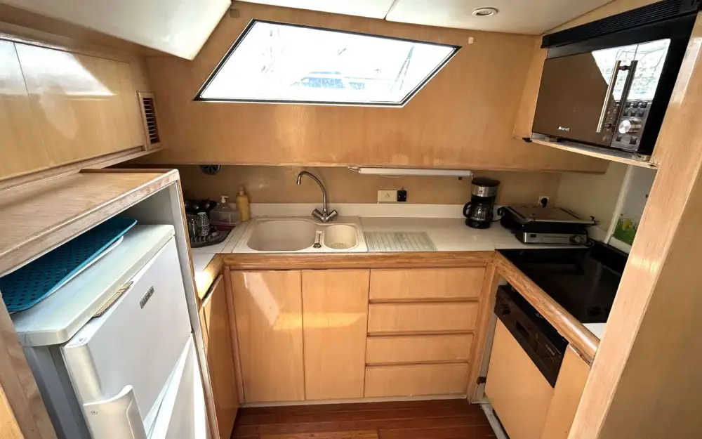 slider 10 Dyna Yacht  50