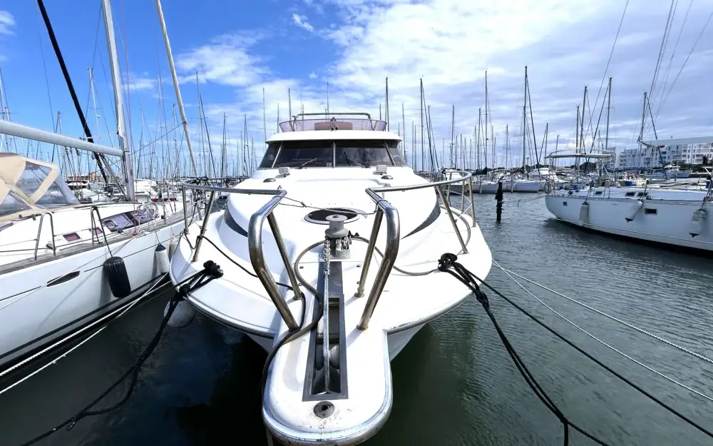 slider 1 Dyna Yacht  50
