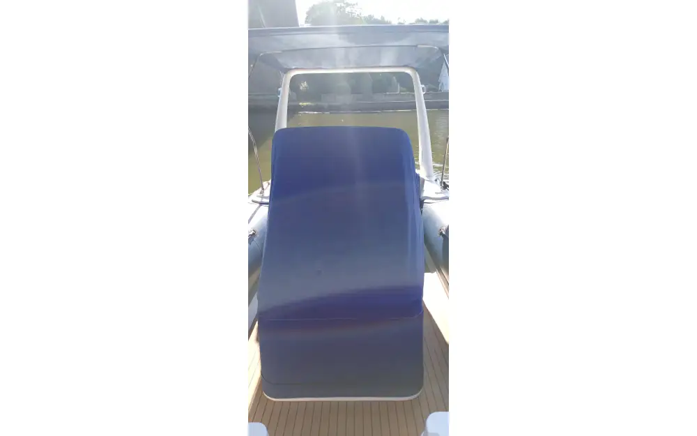slider 4 Valiant V 750 Cruiser