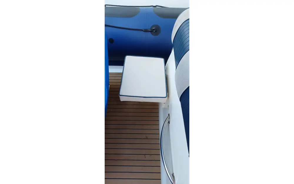 slider 7 Valiant V 750 Cruiser