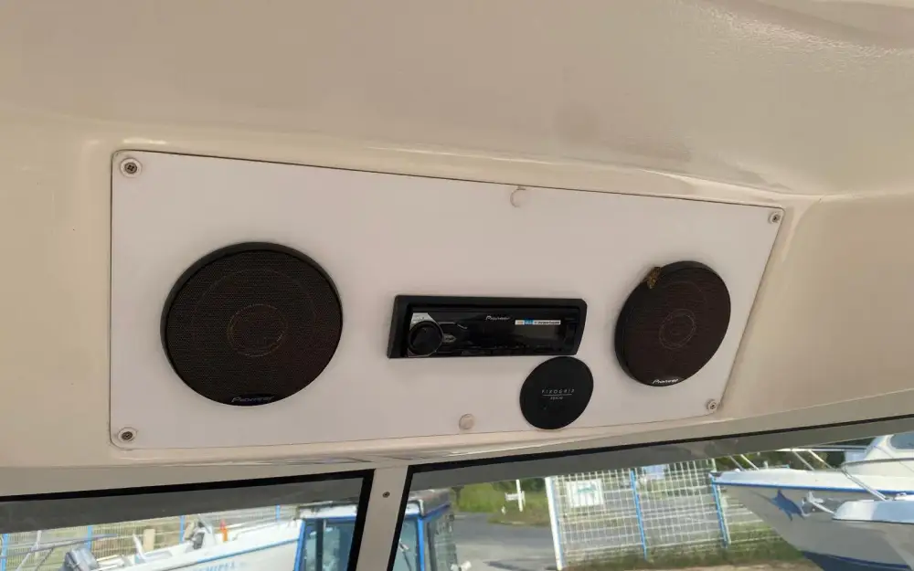 slider 8 Arvor  230
