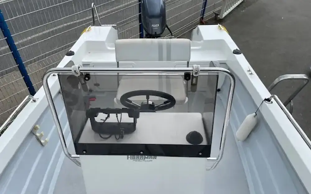 slider 10 Fibramar Pescador 485