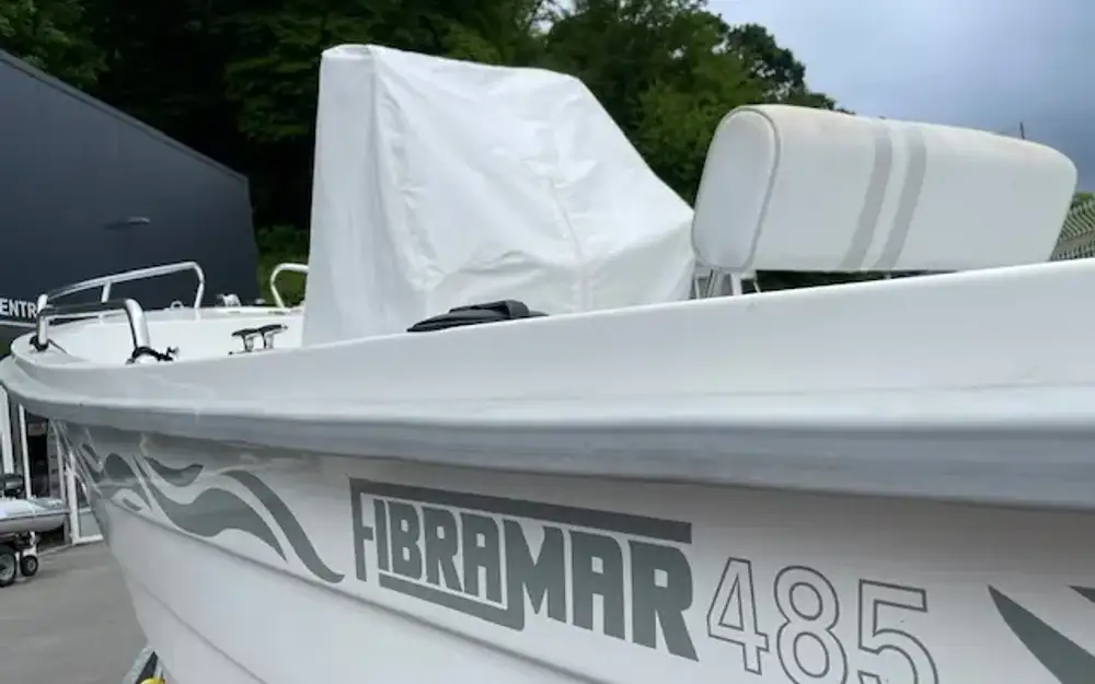 slider 6 Fibramar Pescador 485