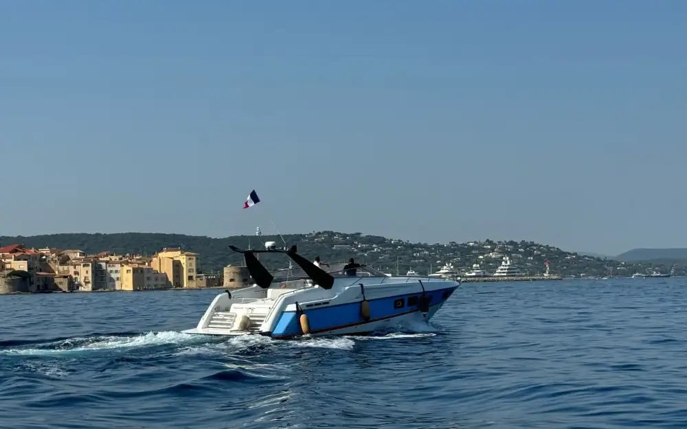 slider 1 Sunseeker Superhawk 50