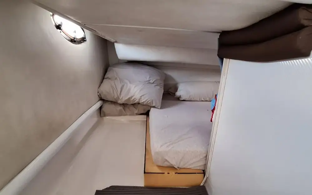 slider 6 Chris Craft Crowne 25