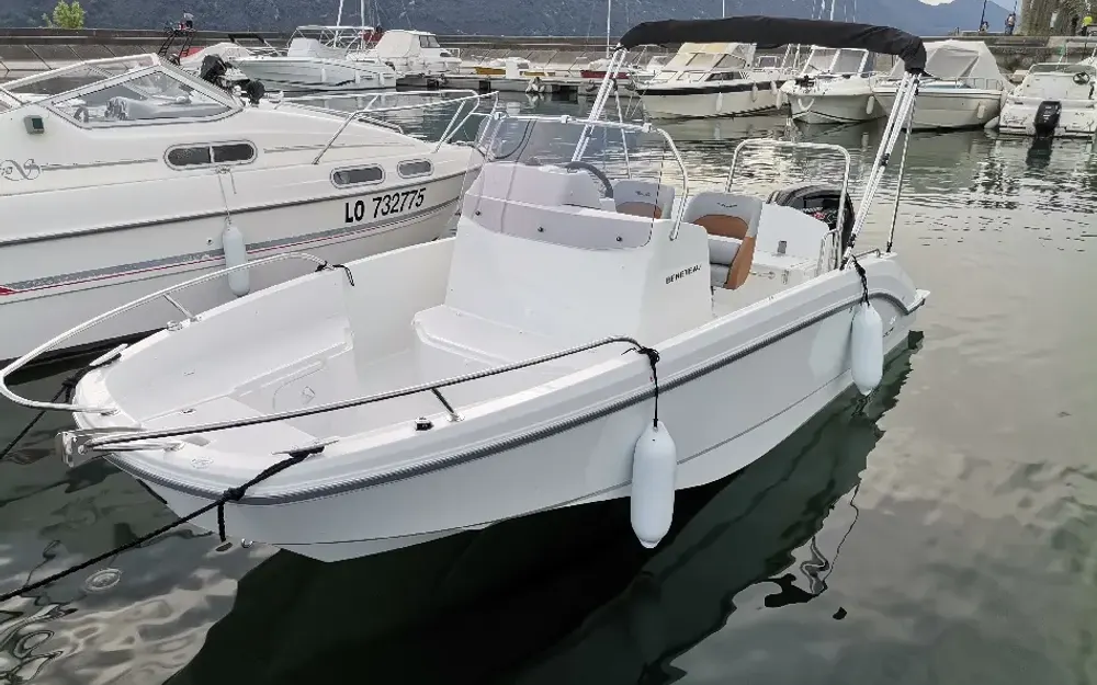 slider 3 Beneteau Flyer 6 SPACEdeck