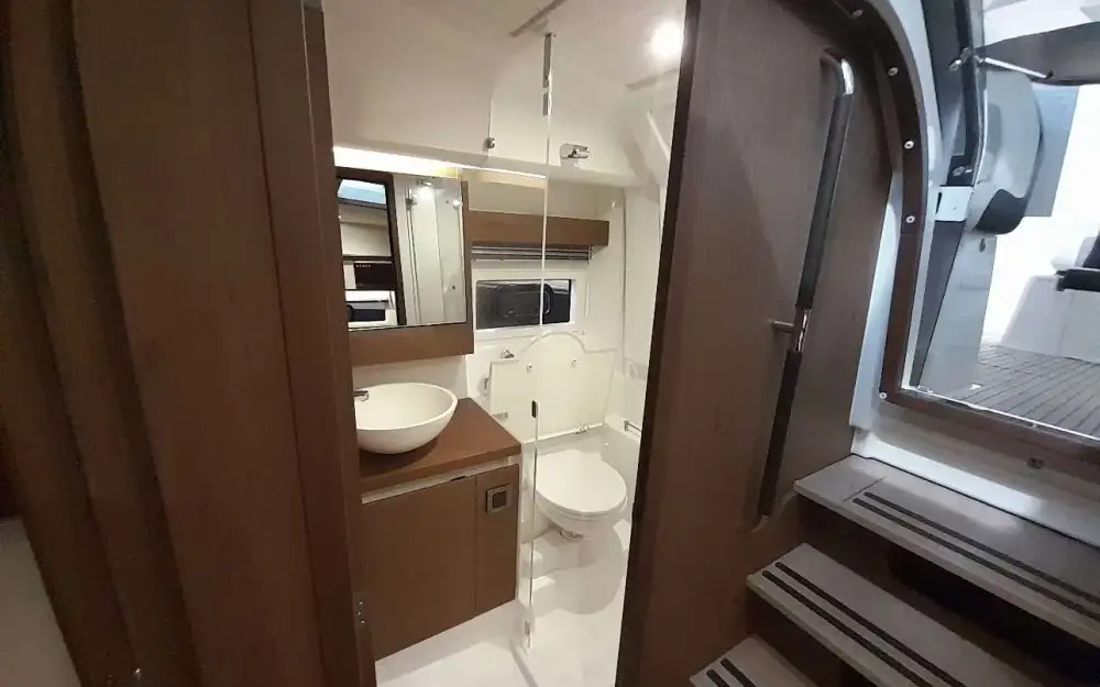 slider 20 Jeanneau Leader 36
