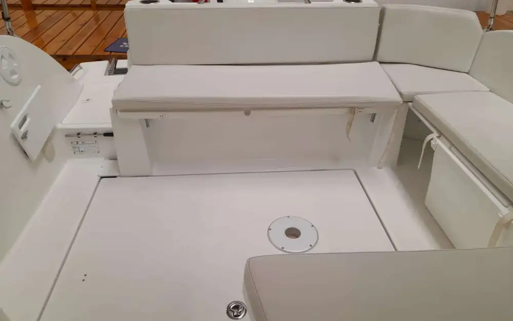 slider 16 Beneteau Antares 8 OB