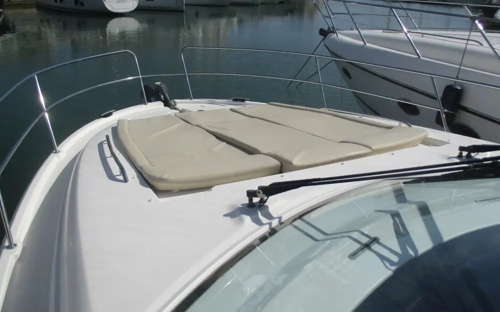 slider 10 Jeanneau Prestige 38 S