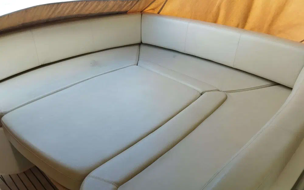 slider 22 Jeanneau Prestige 38