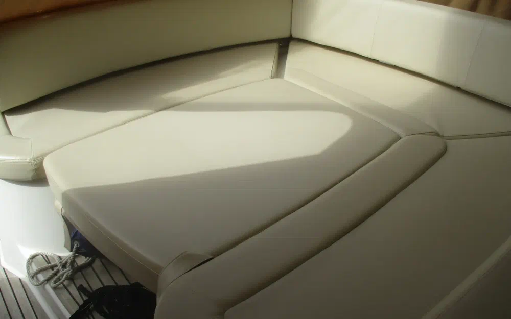 slider 8 Jeanneau Prestige 38