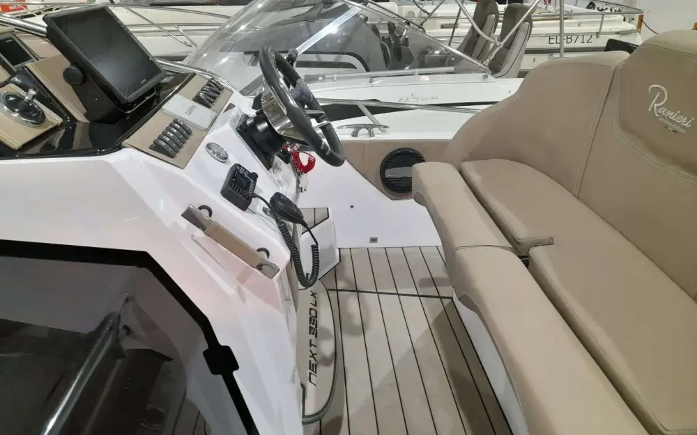 slider 22 Ranieri Next 330 Lx