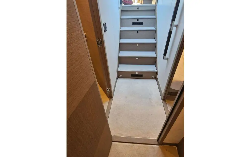 slider 2 Jeanneau Prestige 590