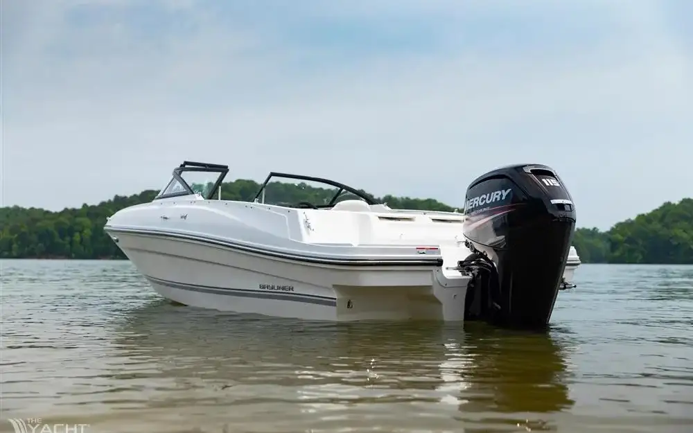 slider 1 Bayliner VR4 OB