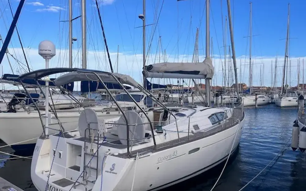 BeneteauOceanis 43