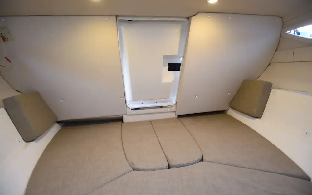slider 4 Bayliner VR5 Cuddy OB