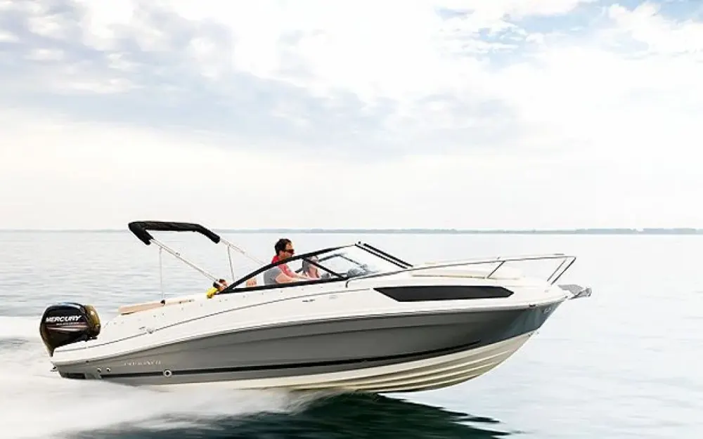 slider 5 Bayliner VR5 Cuddy OB